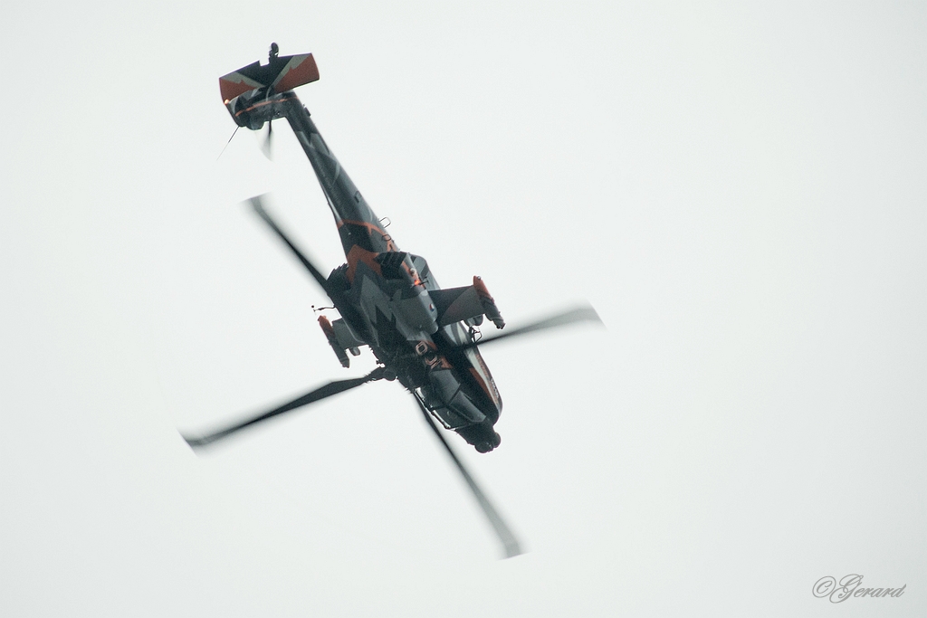 20130913_0359.jpg - RNLAF Apache AH-64
